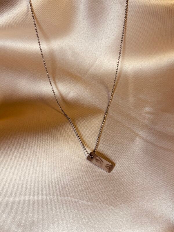 Personalized Photo Necklace – Custom Picture Pendant Jewelry